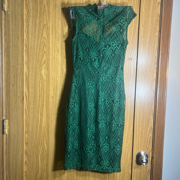 Valia Green Sheath Dress Sweetheart Neckline Backless - Picture 2 of 5